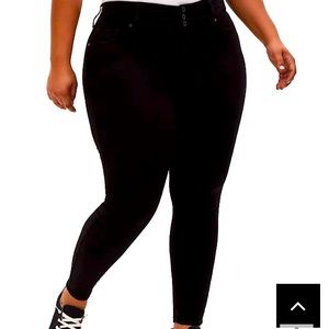NWT torrid 12 black jegging super skinny high waist